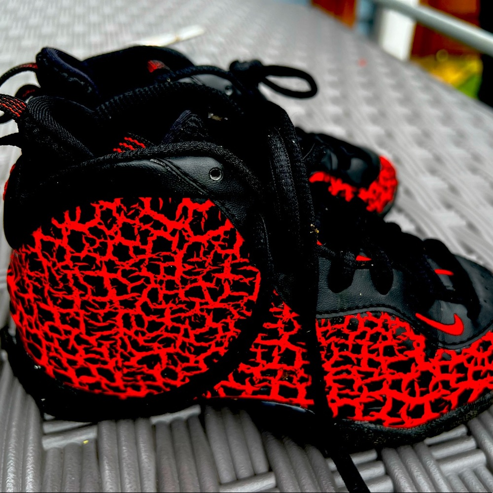 Little Posite One BP 'Lava' size 11c.